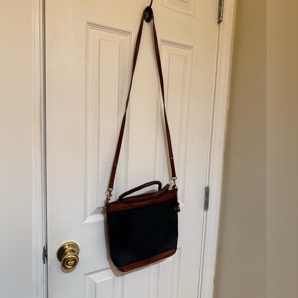 EUC Vintage Brahmin Tuscan Canvas and Leather Crossbody/Handbag